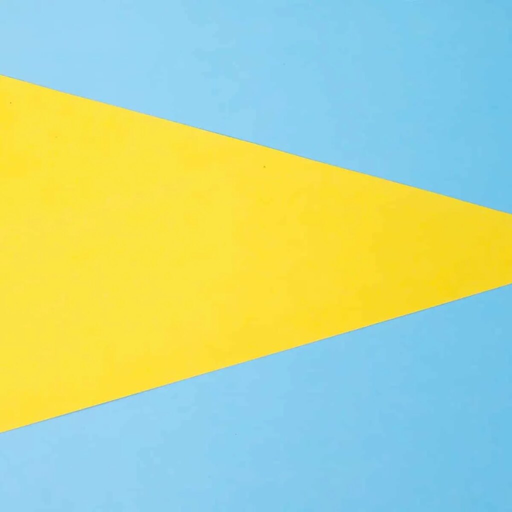 The-Superhero-Projekt_Superhero-image_Lindsey-Hughson_Executive-Mentor_Building-a-Strong-Sales-Pipeline