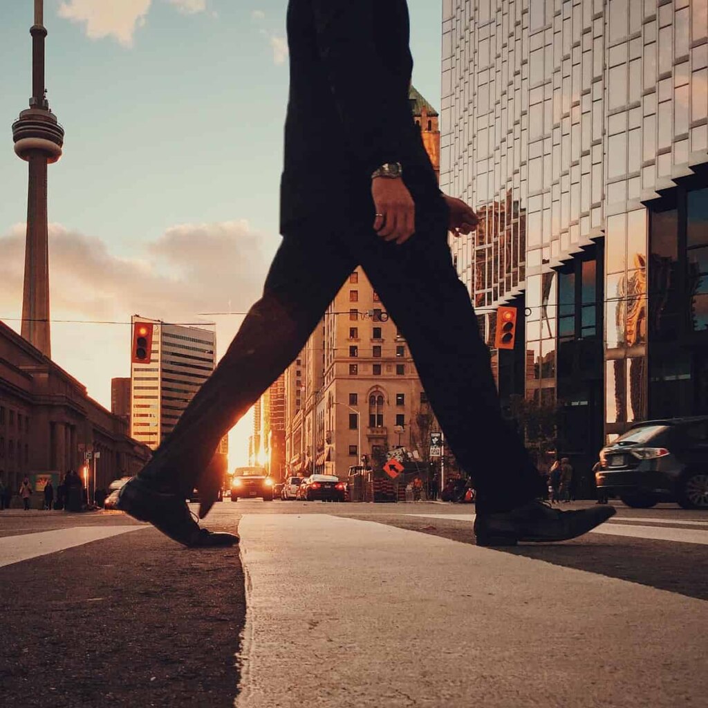 The-Superhero-Projekt_Superhero-image_Lindsey-Hughson_Executive-Mentor_The-Role-of-Social-Responsibility-in-Business